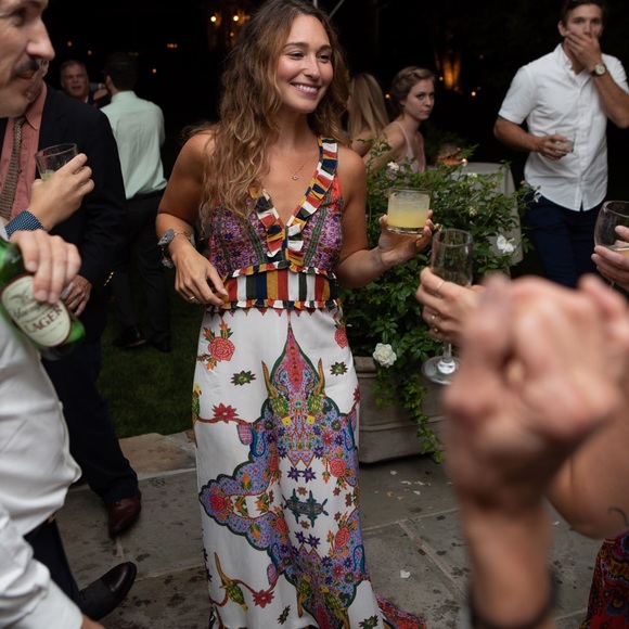 Meet your Posher, Christina - Picture 3 of 3